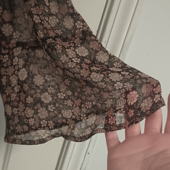 Maurices Floral Sheer Blouse - Picture 4 of 7